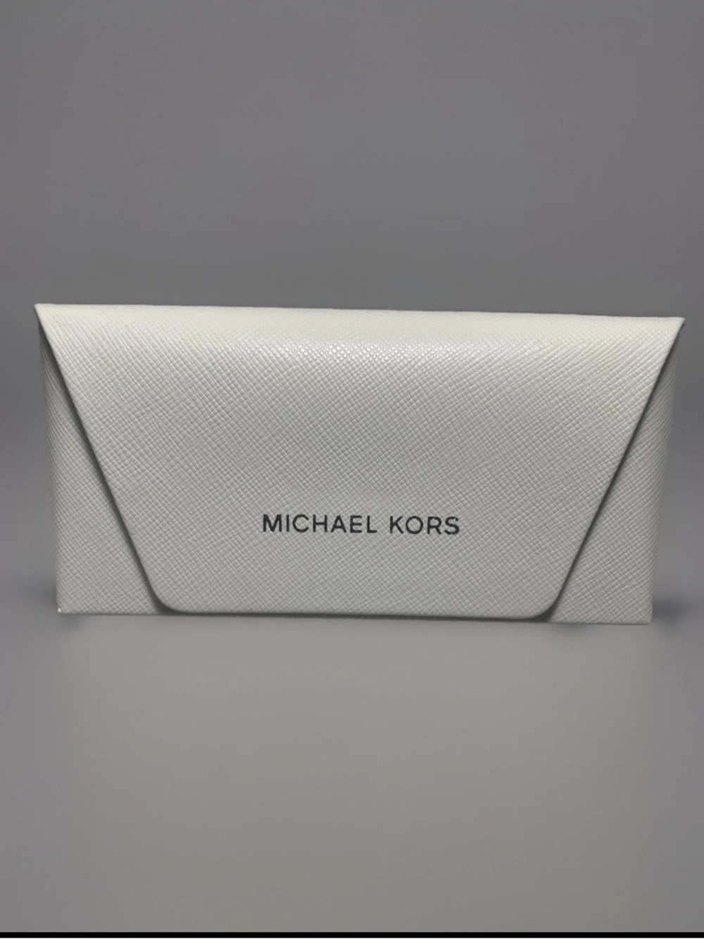 Michael Kors Authentic Hard Eyeglasses/Sunglasses Case in White W/ Cloth Medium